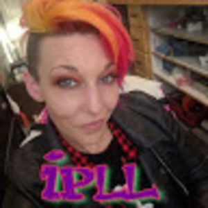 Meet your Posher, Caitlin